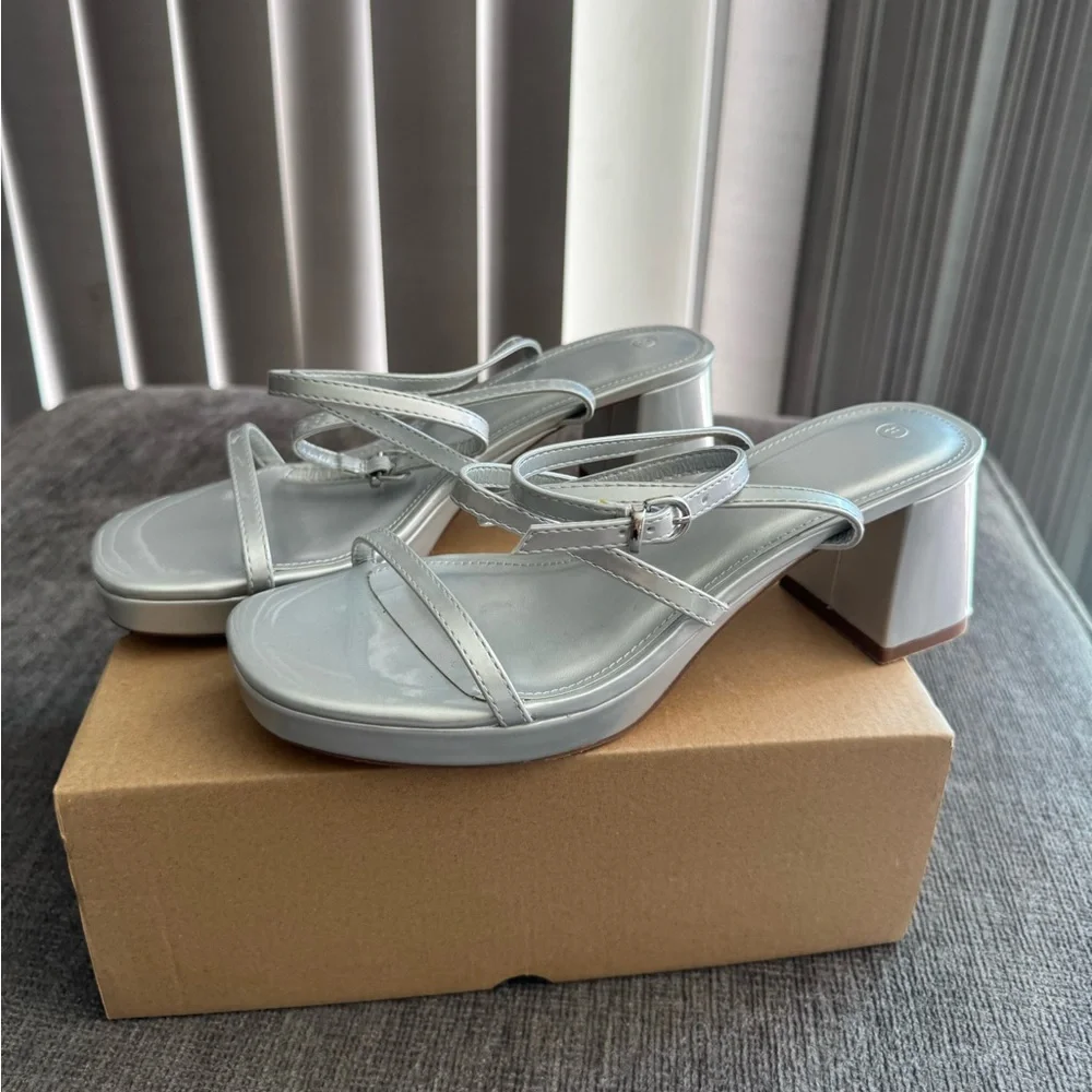 FINAL SALE✨ AMAZON Elegant Silver Women's Sandals